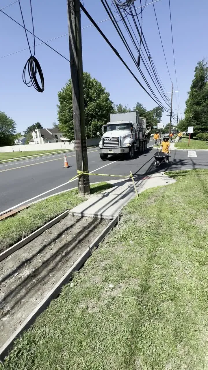 Papaneri crew pouring concrete on a Cherry Hill, NJ job site